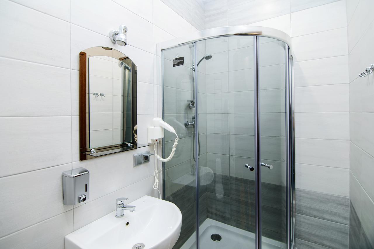 Premium Hostel ลวีฟ ภายนอก รูปภาพ